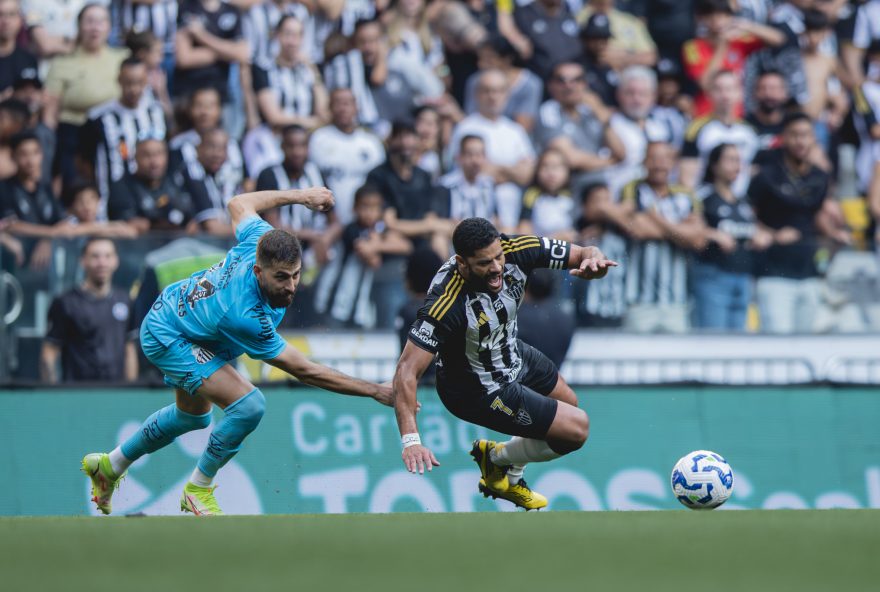 atletico-empata-com-o-santos-na-arena-mrv-apos-ter-um-jogador-a-mais