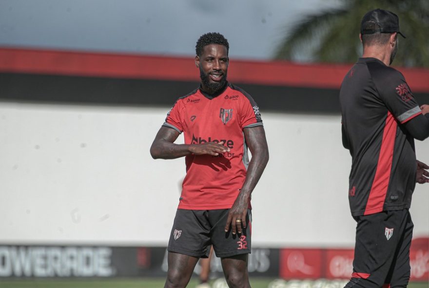 atletico-go-anuncia-saida-de-guilherme-romao-para-portugal3A-quais-serao-os-proximos-passos-do-clube3F atletico-go-anuncia-saida-de-guilherme-romao-para-portugal3A-quais-serao-os-proximos-passos-do-clube3F