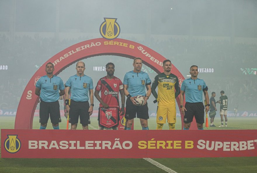 atletico-go-pode-influenciar-acesso-do-goias-na-serie-a-contra-chapecoense3A-entenda atletico-go-pode-influenciar-acesso-do-goias-na-serie-a-contra-chapecoense3A-entenda