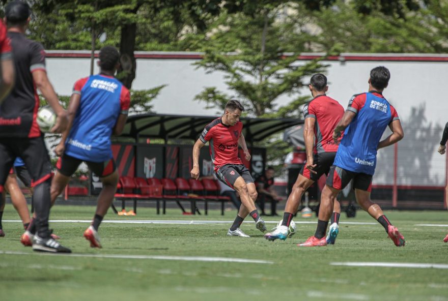 atletico-go-se-prepara-com-reforcos-para-estreia-no-campeonato-goiano-2026 atletico-go-se-prepara-com-reforcos-para-estreia-no-campeonato-goiano-2026