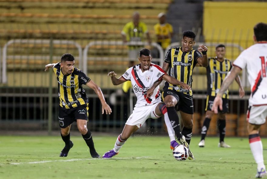 atletico-go-volta-para-casa-sem-pontuar-e-ve-g-4-distante-apos-derrotas-fora-de-casa