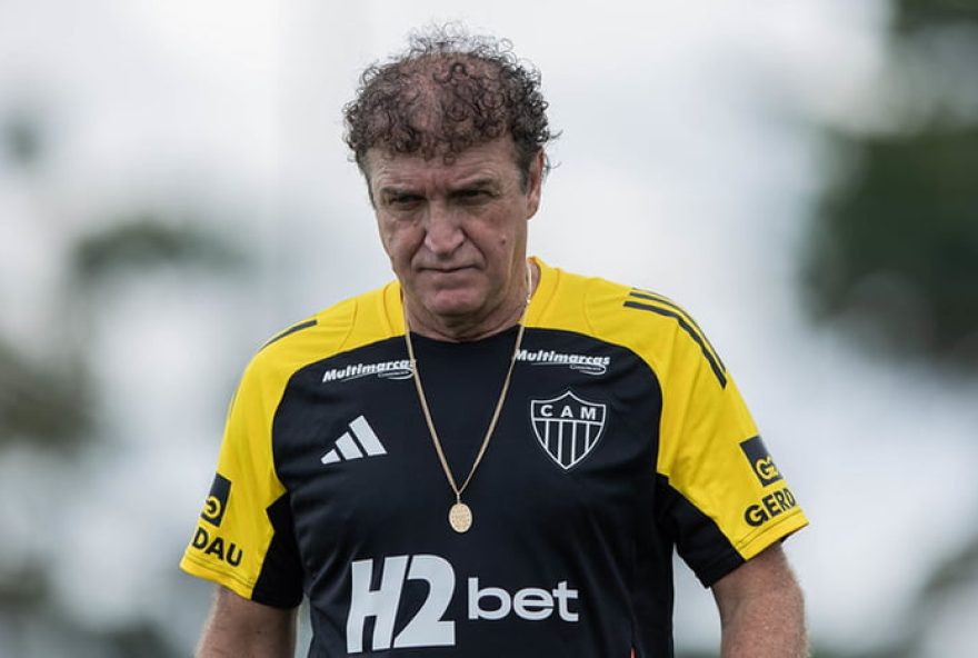 atletico-mg-apresenta-cuca-e-aborda-caso-de-estupro-anulado-em-2024