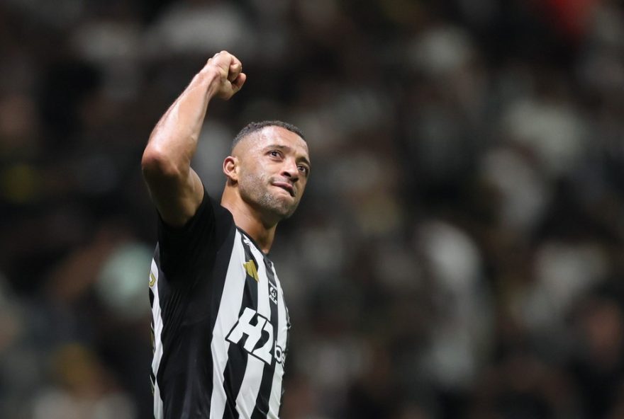 atletico-mg-empata-em-jogo-emocionante-com-fortaleza3A-destaque-para-hulk-e-dudu MG - BELO HORIZONTE - 12/11/2025 - BRASILEIRO A 2025, ATLETICO-MG X FORTALEZA - Vitor Hugo jogador do Atletico-MG comemora seu gol durante partida contra o Fortaleza no estadio Arena MRV pelo campeonato Brasileiro A 2025. Foto: Gilson Lobo/AGIF