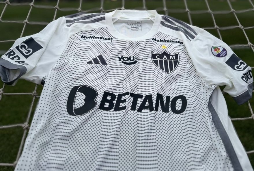 atletico-mg-encaminha-parceria-com-nike-para-material-esportivo-em-2026