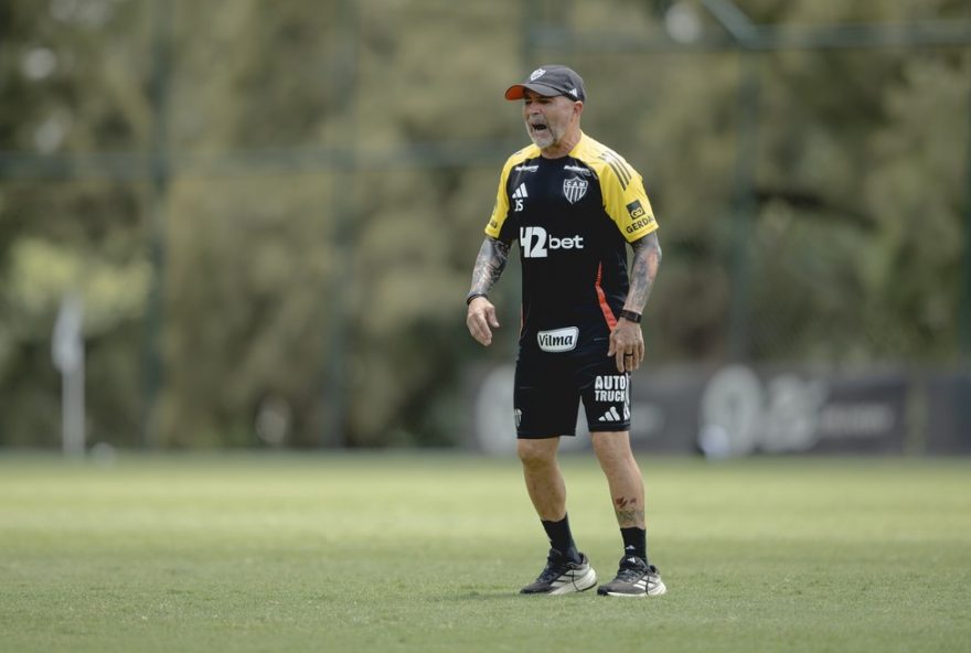 atletico-mg-enfrenta-o-fortaleza-com-desfalques-e-duvidas3A-quem-serao-os-titulares3F