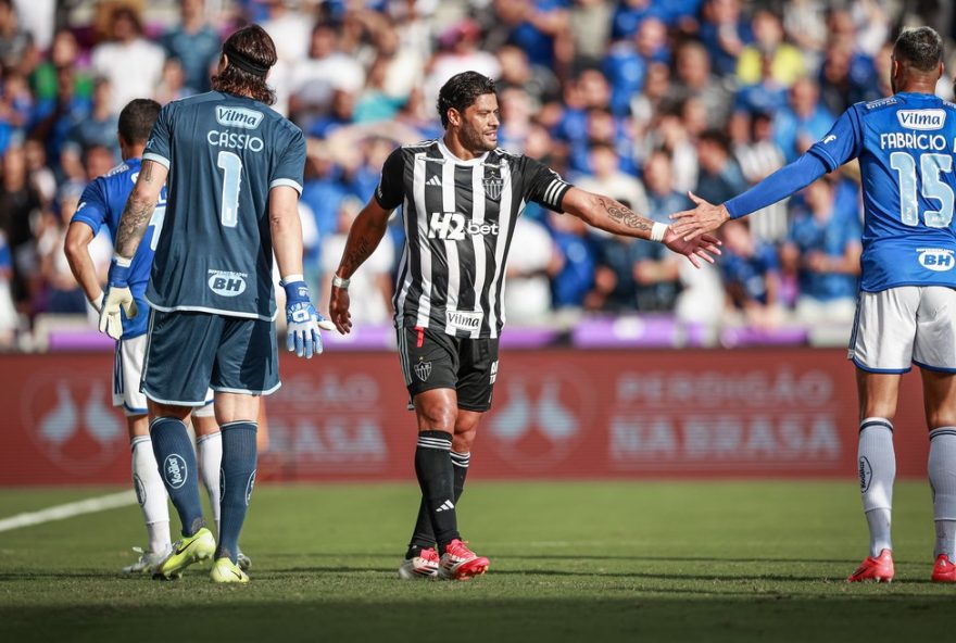 atletico-mg-vs-cruzeiro3A-classico-com-encontro-de-donos-de-saf-e-abraco-entre-rivais