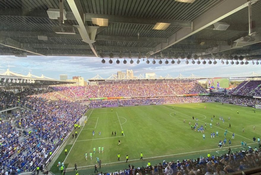 atletico-mg-x-cruzeiro3A-classico-historico-na-fc-series-quebra-recorde-de-publico