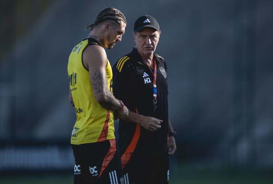 atletico-mg3A-hulk-e-lyanco-retornam-em-ultimo-treino-antes-de-classico