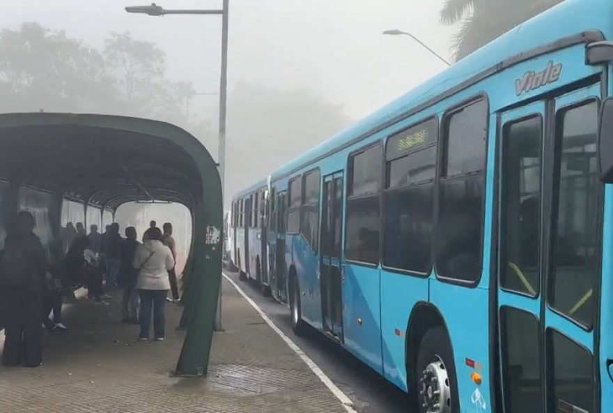 atraso-em-onibus-do-transporte-publico-em-sao-jose-dos-campos-e-jacarei-devido-a-assembleia-sindical3A-impactos-e-proximos-passos