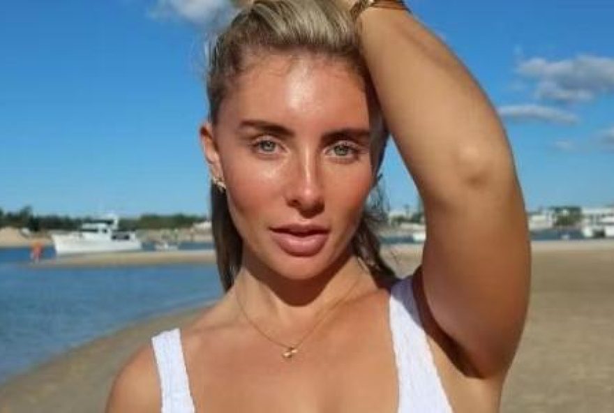 atriz-porno-e-presa-em-bali-por-aventura-sexual3A-conheca-a-polemica-bonnie-blue