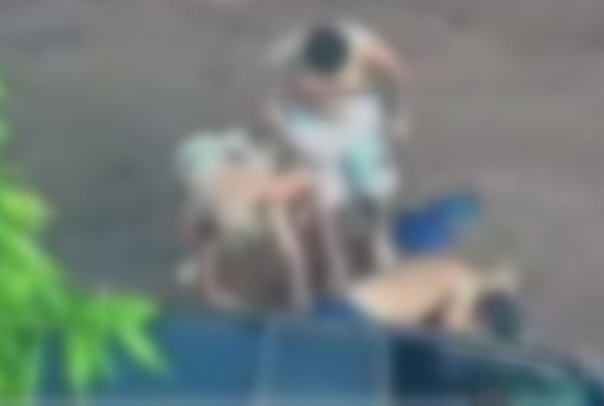 atropelador-e-espancado-por-familia-de-vitima-em-jau2C-sp3A-video-flagra-agressao atropelador-e-espancado-por-familia-de-vitima-em-jau2C-sp3A-video-flagra-agressao