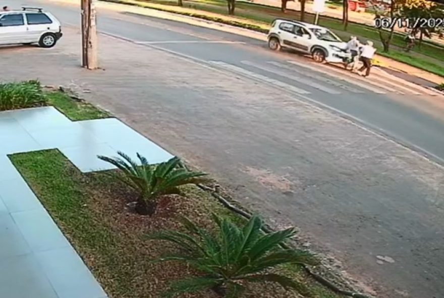 atropelamento-de-casal-de-idosos-na-faixa-de-pedestres-em-samambaia2C-df atropelamento-de-casal-de-idosos-na-faixa-de-pedestres-em-samambaia2C-df