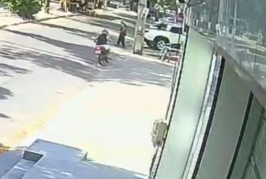 atropelamento-de-trabalhador-em-fortaleza3A-motociclista-embriagado-causa-acidente-proximo-a-supermercado atropelamento-de-trabalhador-em-fortaleza3A-motociclista-embriagado-causa-acidente-proximo-a-supermercado