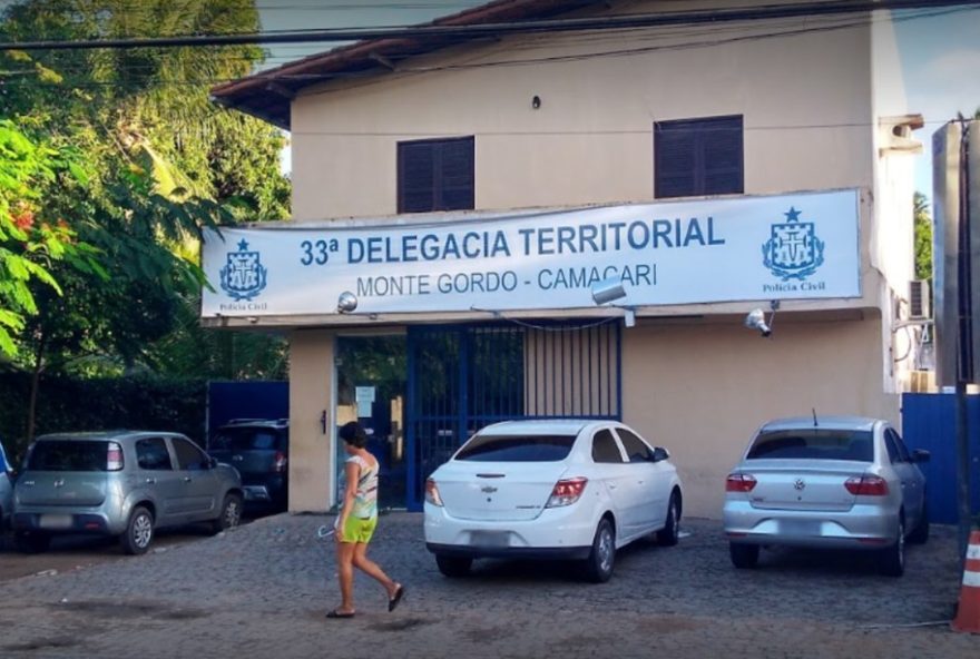 atropelamento-na-bahia3A-adolescente-fere-dois-homens-em-guarajuba atropelamento-na-bahia3A-adolescente-fere-dois-homens-em-guarajuba