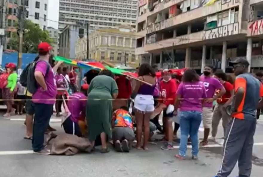 A vereadora Daniela Portela (PSol) divulgou informações. O acusado presente no ato contra Bolsonaro teria agido de propósito