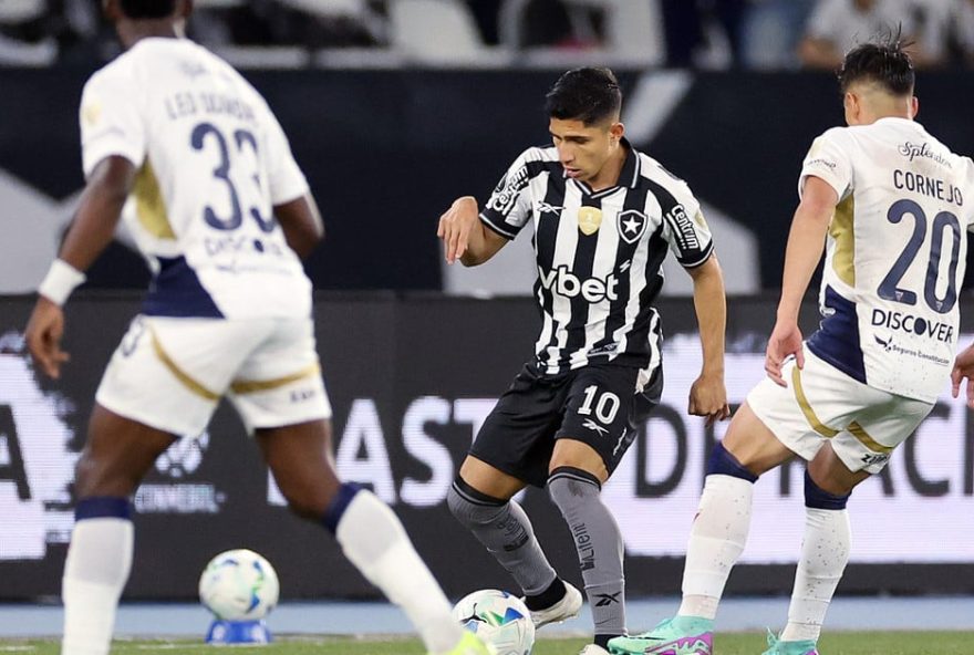 atuacao-do-botafogo-contra-ldu-foi-considerada-a-pior-com-davide-ancelotti2C-segundo-apresentador