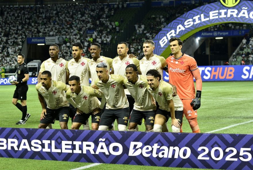 atuacoes-positivas-e-negativas-no-ultimo-jogo-do-vasco-contra-o-palmeiras3A-analise-individual-dos-jogadores-em-destaque