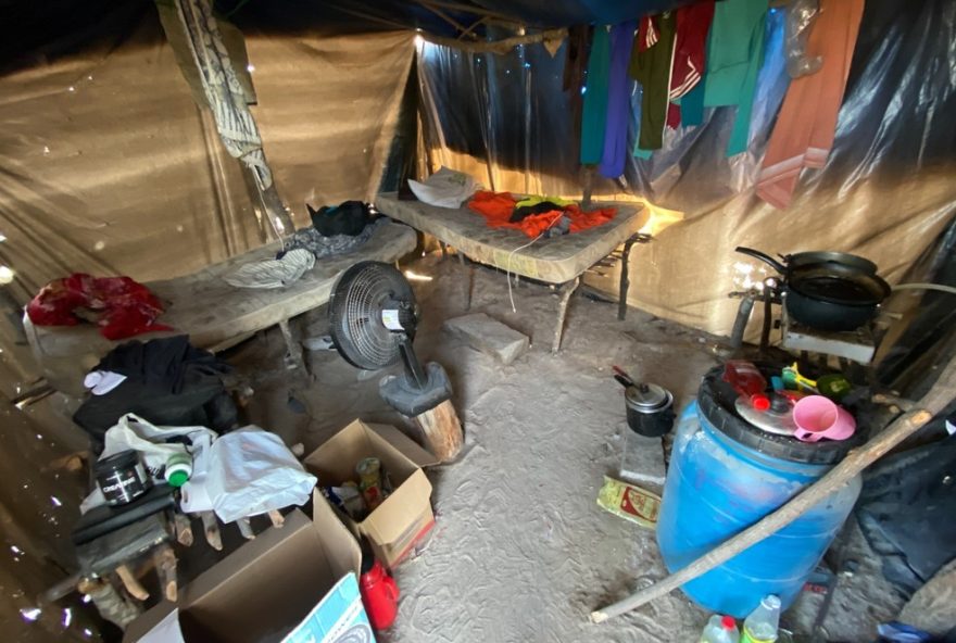 auditores-fiscais-resgatam-14-trabalhadores-em-condicoes-analogas-a-escravidao-em-pedreiras-no-sertao-de-pe auditores-fiscais-resgatam-14-trabalhadores-em-condicoes-analogas-a-escravidao-em-pedreiras-no-sertao-de-pe