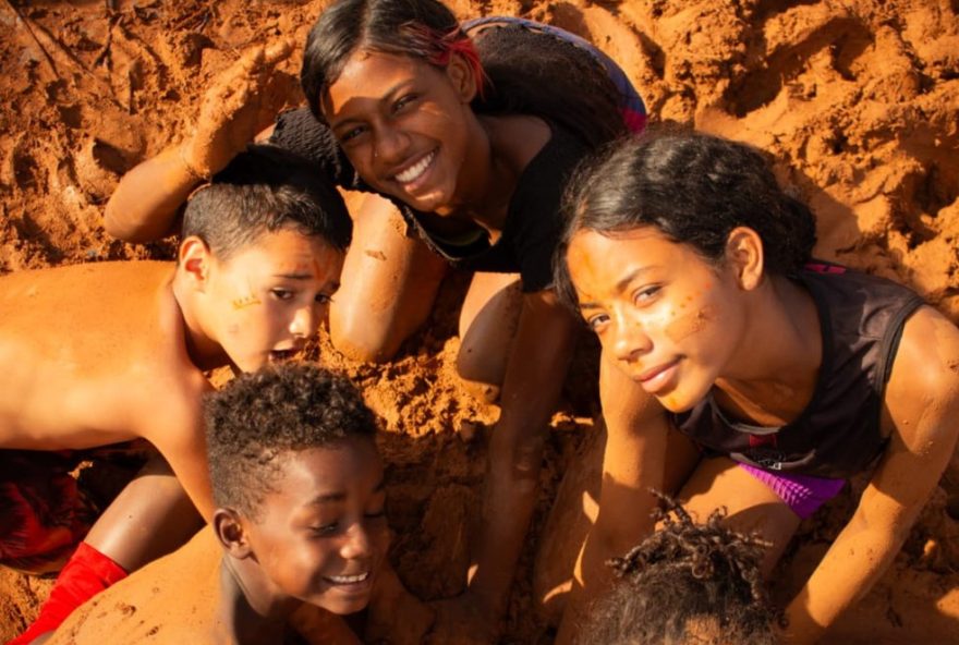 aulas-de-bioconstrucao-na-periferia-de-araraquara3A-coletivo-cultural-promove-inclusao-e-sustentabilidade