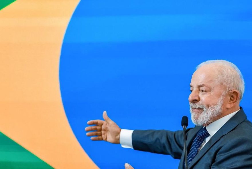 aumenta-a-probabilidade-de-vitoria-de-lula-no-primeiro-turno-com-entrada-de-flavio-bolsonaro2C-diz-traumann