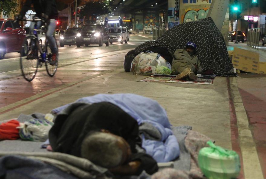 aumento-alarmante-de-pessoas-em-situacao-de-rua-em-sao-paulo-em-20243A-desafios-e-solucoes-para-a-inclusao-social