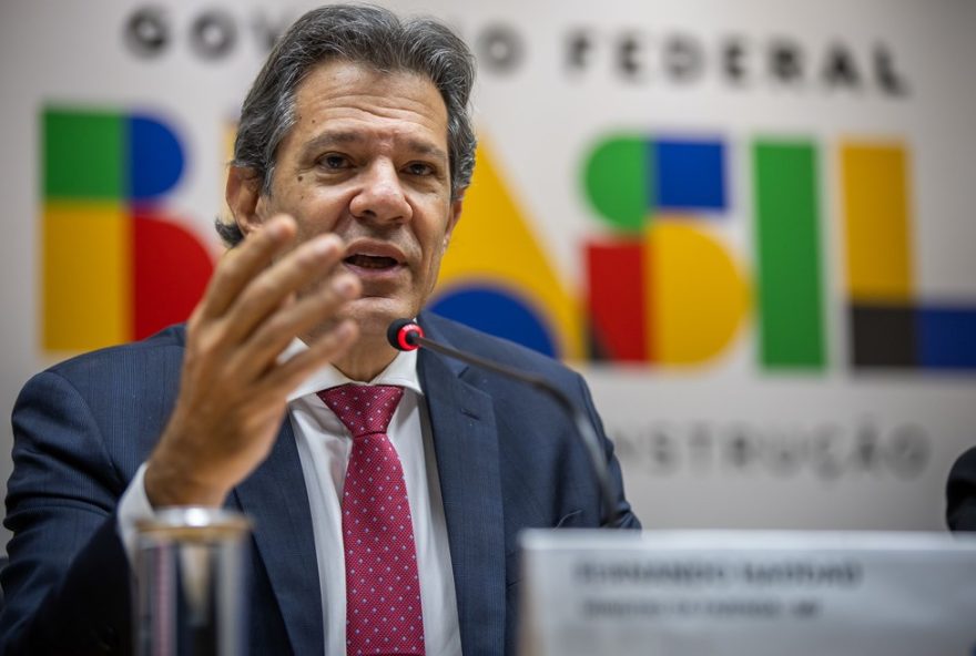 aumento-do-iof3A-reacoes-no-mercado-e-no-congresso-o-assunto-231476