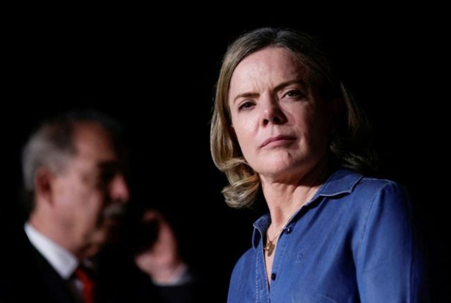 aumento-inesperado-da-selic3A-ministra-gleisi-hoffmann-critica-taxa-de-juros-em-1525-ao-ano-e-espera-por-fim-do-ciclo-de-alta