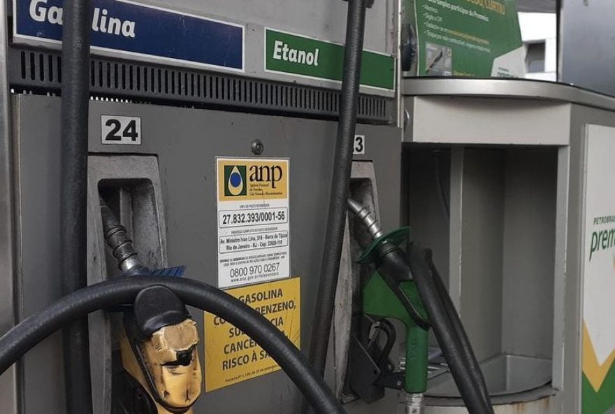 Litro da gasolina sobe 0,97% em todo o Brasil no mês de janeiro