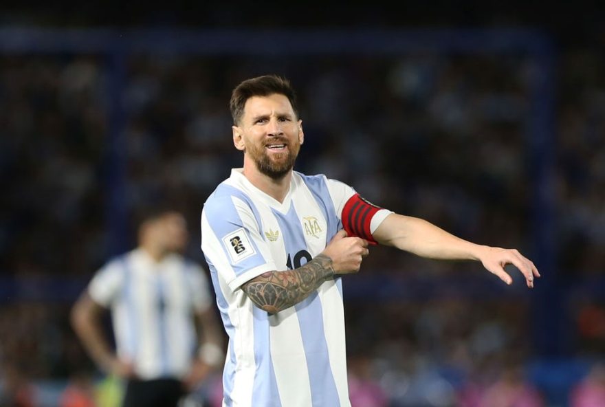 ausencia-de-messi-acende-alerta-na-argentina3A-craque-pode-ficar-de-fora-dos-classicos-contra-uruguai-e-brasil