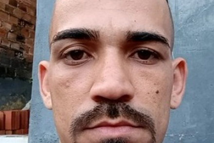 autor-de-assassinato-de-tecnicos-de-internet-e-morto-em-confronto-com-a-policia-em-salvador3A-badalo-deixou-presidio-dois-meses-antes-do-crime autor-de-assassinato-de-tecnicos-de-internet-e-morto-em-confronto-com-a-policia-em-salvador3A-badalo-deixou-presidio-dois-meses-antes-do-crime