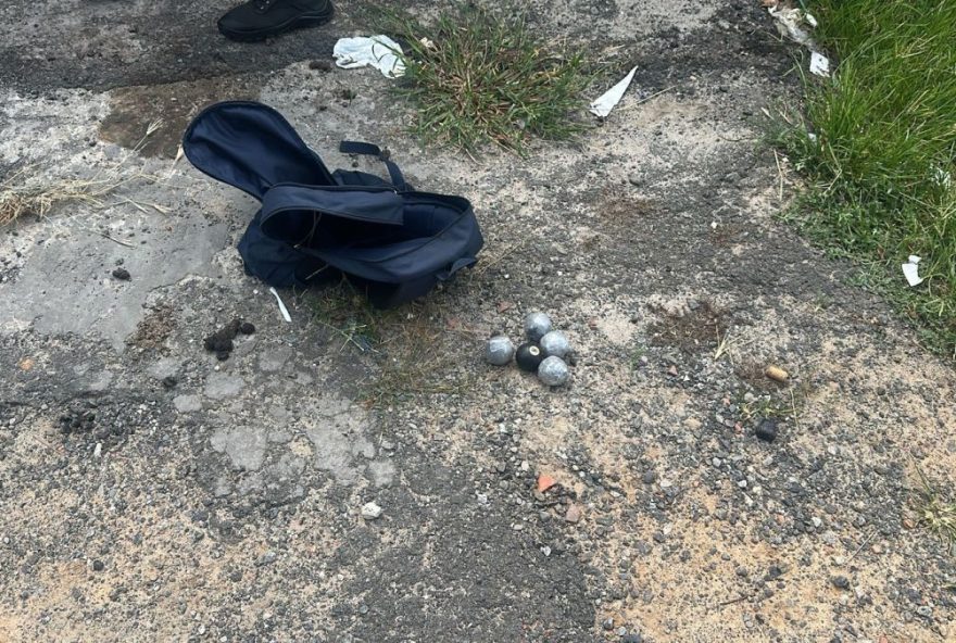 autoridades-prenderam-membros-de-organizada-com-explosivos-antes-do-classico-ba-vi3A-acao-preventiva-garante-seguranca-no-evento autoridades-prenderam-membros-de-organizada-com-explosivos-antes-do-classico-ba-vi3A-acao-preventiva-garante-seguranca-no-evento