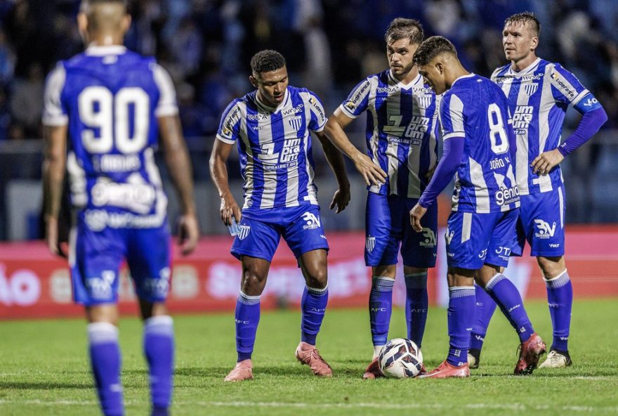 avai-busca-entrar-no-g-4-da-serie-b-em-duelo-contra-o-volta-redonda3A-confira