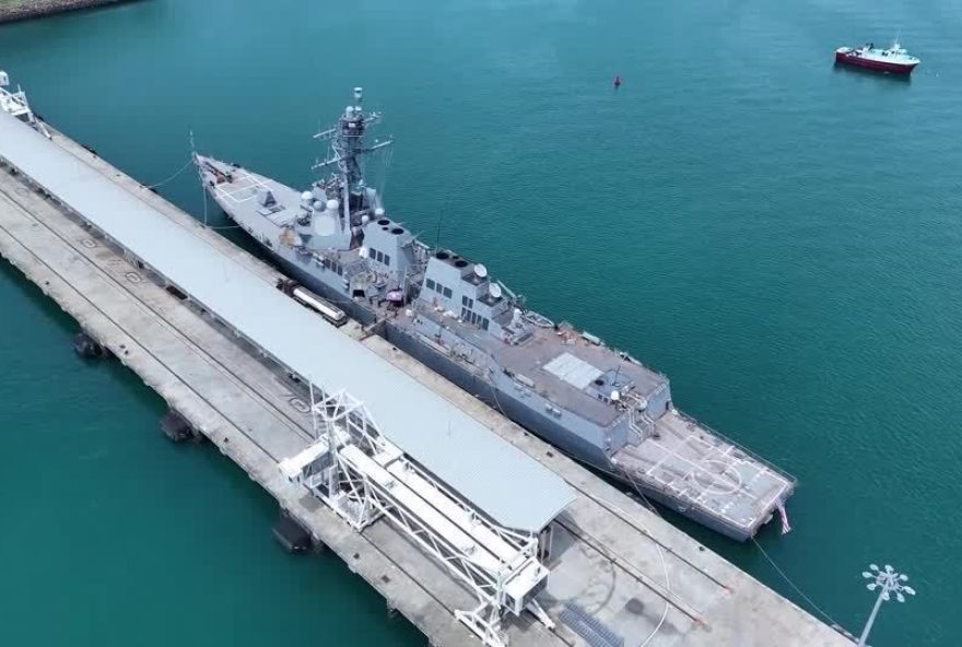 avioes-militares-venezuelanos-sobrevoam-navios-dos-eua2C-diz-pentagono