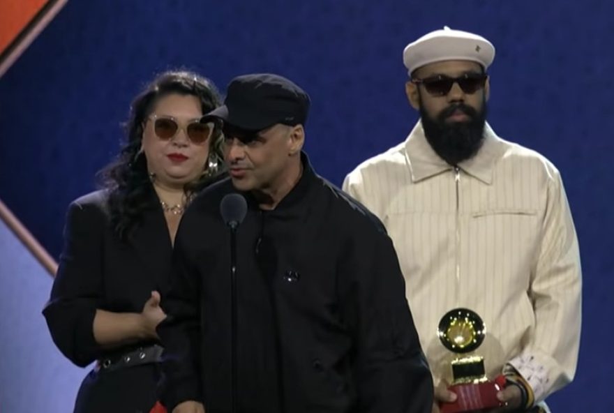 baianasystem-e-luedji-luna-brilham-no-grammy-latino-2025-ao-representar-a-diversidade-musical-brasileira-no-cenario-internacional