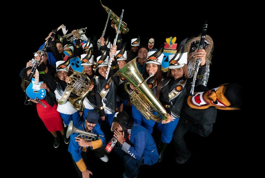 baianasystem-lanca-mixtape-pirata-com-musicas-ineditas-e-releituras-de-sucessos-de-20263A-uma-ode-a-uniao-na-america-latina baianasystem-lanca-mixtape-pirata-com-musicas-ineditas-e-releituras-de-sucessos-de-20263A-uma-ode-a-uniao-na-america-latina