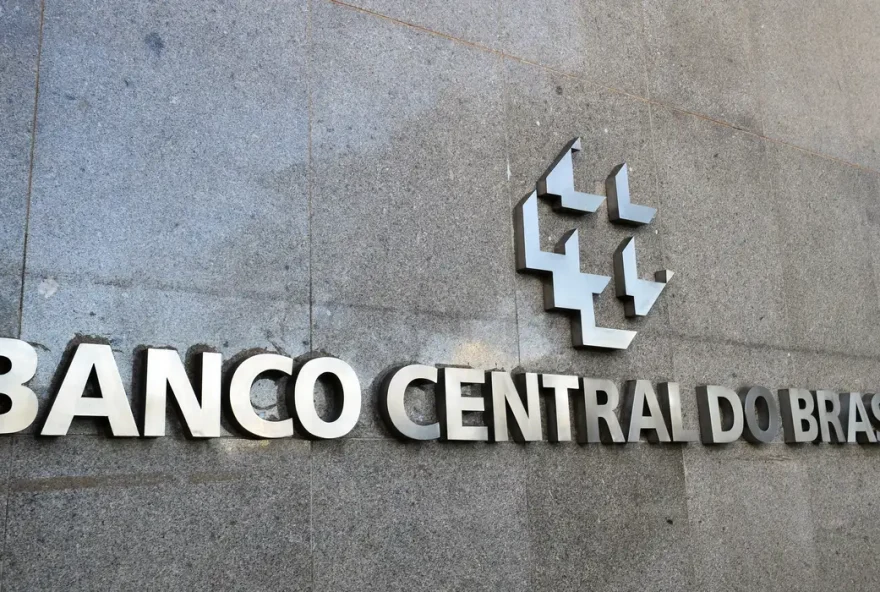 banco_central_mcajr_abr_0104222276