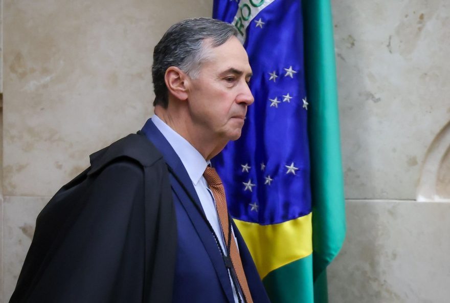 barroso-diz-que-tarifa-de-trump-se-baseia-em-compreensao-imprecisa-dos-fatos
