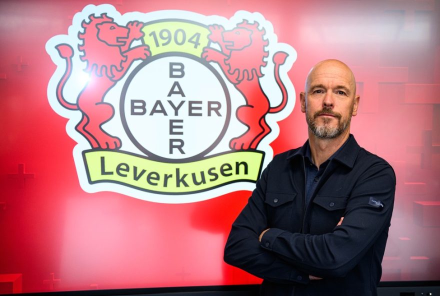 bayer-leverkusen-anuncia-ten-hag-como-novo-tecnico-e-torcedores-estao-empolgados-com-a-chegada-do-treinador-holandes