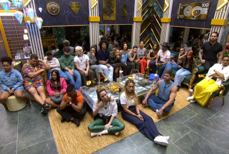 bbb263A-eliminacao-de-matheus-gera-debates-sobre-cancelamento-na-madrugada2C-marcada-por-tensoes-e-brincadeiras-entre-participantes