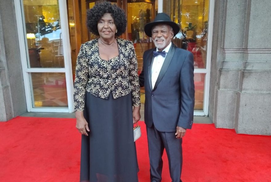 benedita-da-silva-e-antonio-pitanga-no-evento-do-golden-globes-no-copacabana-palace-veja-as-fotos benedita-da-silva-e-antonio-pitanga-no-evento-do-golden-globes-no-copacabana-palace-veja-as-fotos