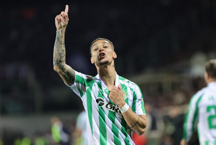 betis-prepara-ultima-tentativa-para-manter-antony-e-encarar-o-manchester-united