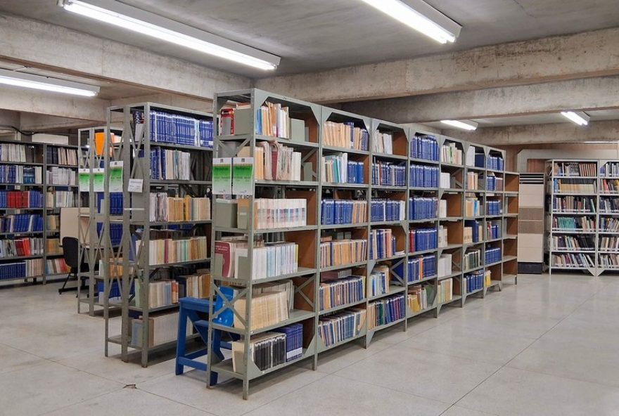 biblioteca-da-unesp-prudente-celebra-50-anos-na-semana-do-livro-com-programacao-variada-e-festival-do-livro-na-cidade.-confira-agora biblioteca-da-unesp-prudente-celebra-50-anos-na-semana-do-livro-com-programacao-variada-e-festival-do-livro-na-cidade.-confira-agora