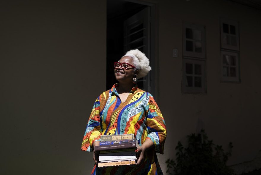 biblioteca-do-negro3A-acervo-historico-resgata-a-memoria-de-escravizados-no-rs