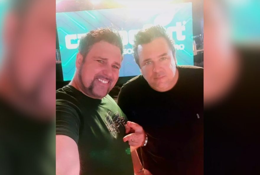 bill2C-cantor-sertanejo-que-planejava-dvd-com-o-irmao2C-morre-em-acidente3A-continuara-fazendo-a-primeira-voz