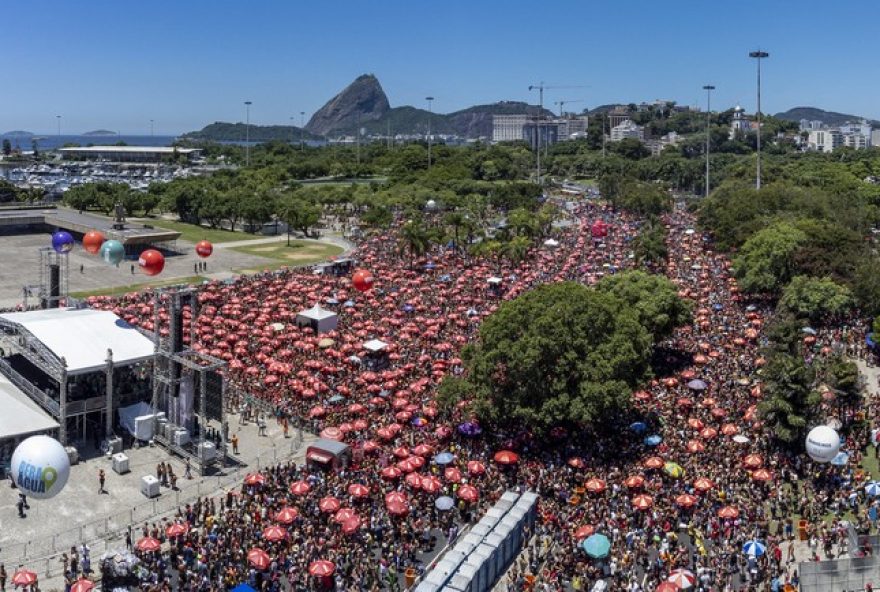 bloco-bangalafumenga-cancela-participacao-no-carnaval-2025-e-convoca-blocos-para-reflexao-sobre-modelo-de-organizacao