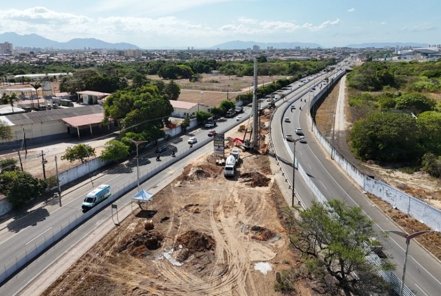 bloqueio-acesso-av.-do-aeroporto-av.-alberto-craveiro3A-obras-vlt-aeroporto-castelao bloqueio-acesso-av.-do-aeroporto-av.-alberto-craveiro3A-obras-vlt-aeroporto-castelao