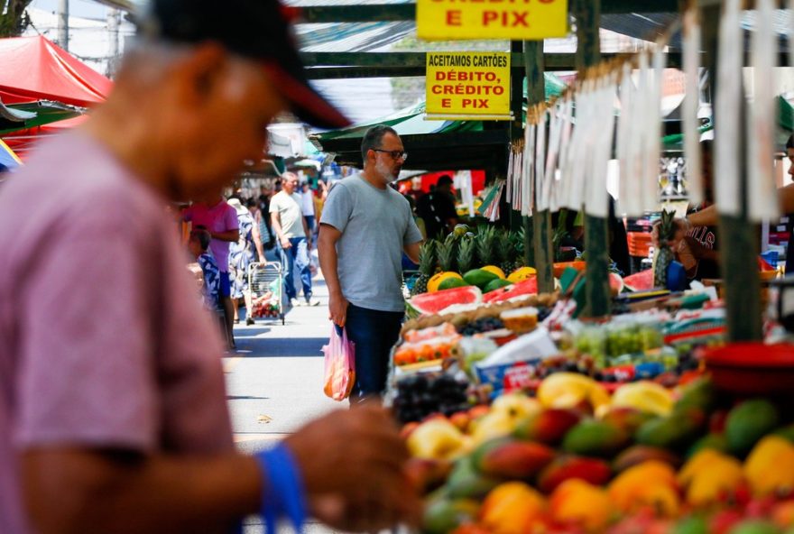 boletim-focus3A-mercado-reduz-projecao-de-inflacao-para-32C9725-em-2026 boletim-focus3A-mercado-reduz-projecao-de-inflacao-para-32C9725-em-2026