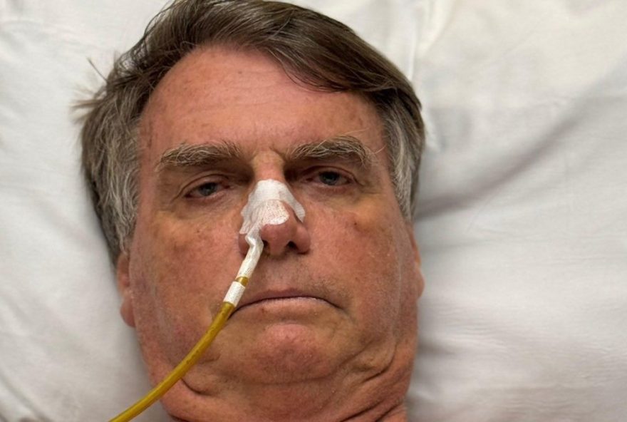 boletim-medico3A-bolsonaro-segue-sem-se-alimentar-pela-boca-e-recebe-alimentacao-pela-veia-na-uti