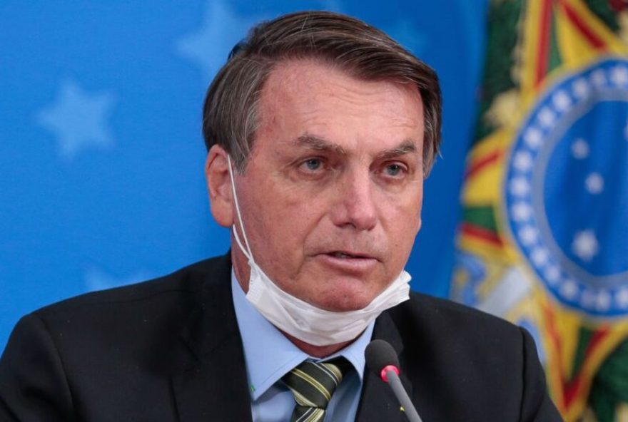 bolsonaro-carolinaaNTUNES-pr-970x550