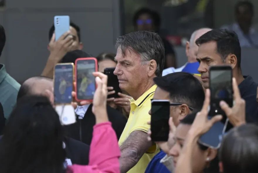 bolsonaro-comeca-a-ser-julgado3A-o-que-esta-previsto-e-a-pena-de-40-anos